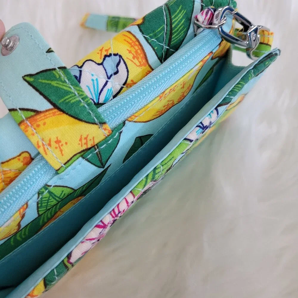 Vera Bradley Lemon RFID Smartphone Wristlet